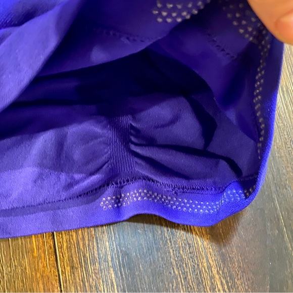 NWOT Athleta Speedlight Tank Top Racerback Electric Blue XS - Picture 6 of 8